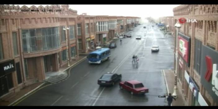 Azerbaycan’da AVM’ye roket atıldı