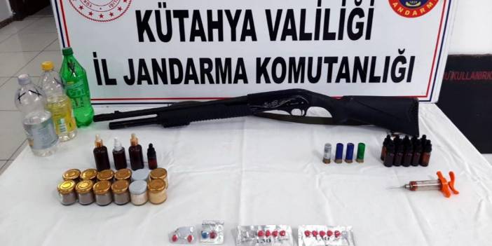 Kütahya'da kaçak cinsel gücü artırıcı ilaç operasyonu