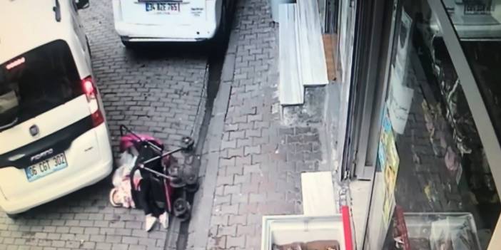 Bebek arabası devrildi, sürücünün dikkati faciayı önledi