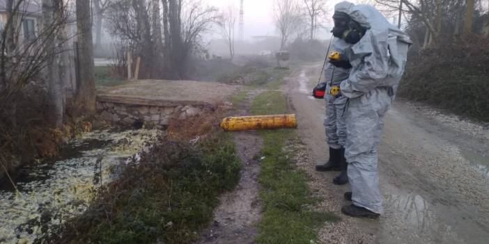Hurdacı o tüpü dereye atınca: Mahallede 12 kişi zehirlendi