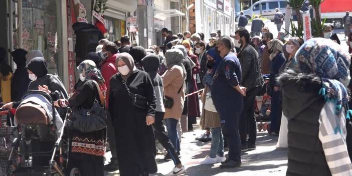 Mağaza indirimi Covid-19'u unutturdu