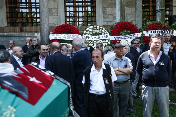 Duayen gazeteci Ulvi Yanardağ son yolculuğuna uğurlandı