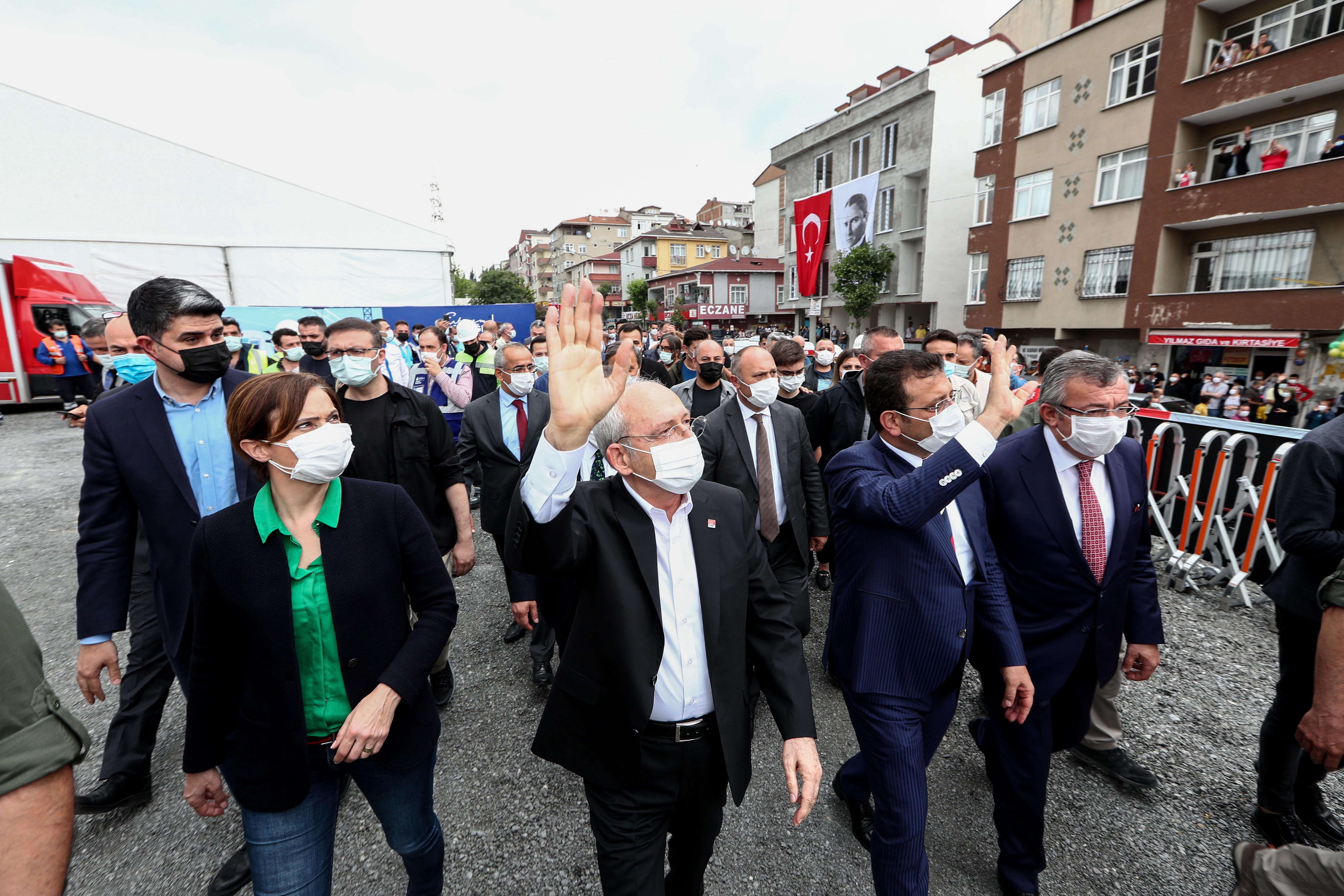 kilicdaroglu-anayasalarin-yapilmasindaki-iklim-toplumsal-uzlasmaya-baglidir-2151-dhaphoto4.jpg