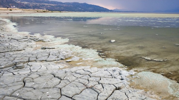 Burdur Gölü'nün rengi değişti: İşte sebebi