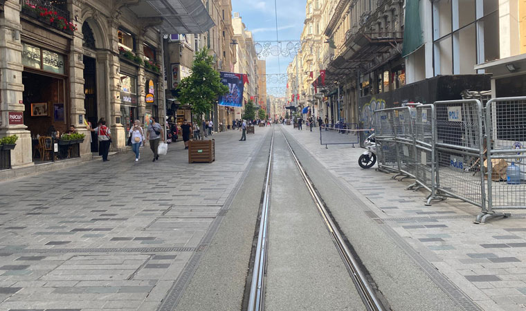 165226139-istiklal-caddesi.jpg