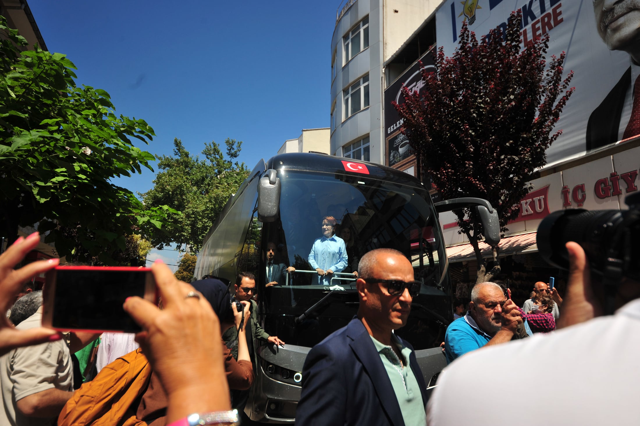 aksener-turkiyenin-cozulemeyecek-problemi-yok-1094-dhaphoto2.jpg