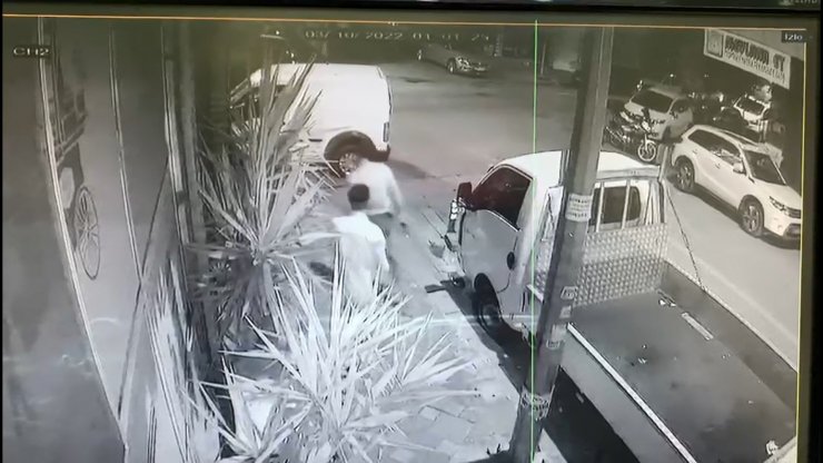 Zeytinburnu'nda restoranda silahlı saldırı