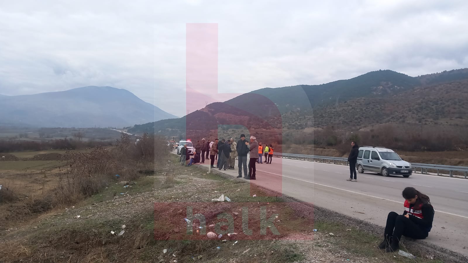 Amasya Taşova'da iş makinaları araziye tekrar girdi: Canımız yanıyor