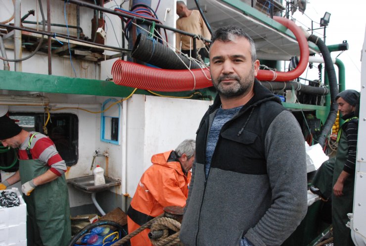 Amasra'da rötarlı hamsi avı başladı: 375 ton