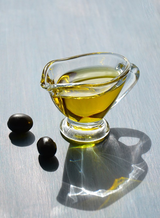 olive-oil-3326706-960-720.jpg