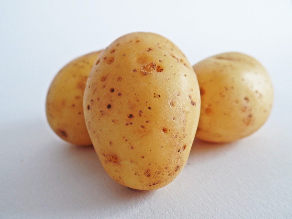 potatoes-448613-960-720.jpg