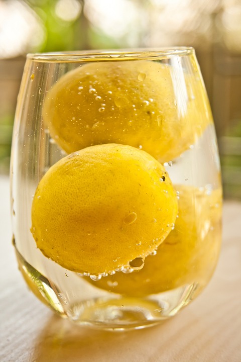lemons-167056-960-720.jpg