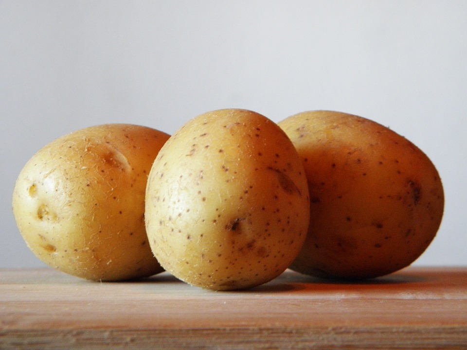potatoes-179471-960-720.jpg