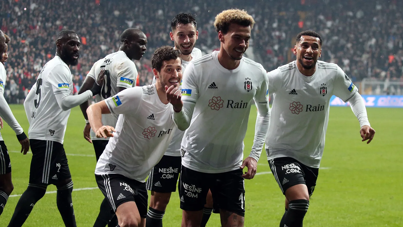 besiktas-alanyasporu-3-golle-gecti-rie7.webp
